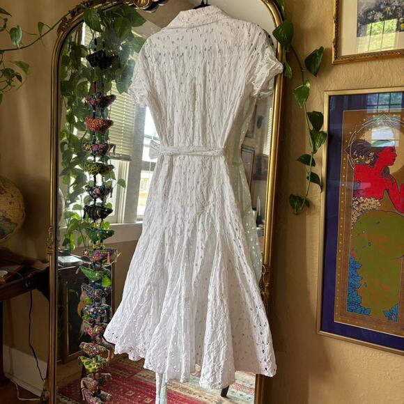 Diane von Furstenberg White Eyelet Wrap Dress 6 Cotton Collared Designer - Picture 7 of 8